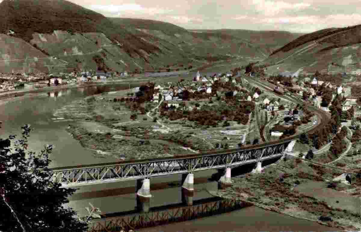 Alf. Alf - Bullay Eisenbahnbrücke