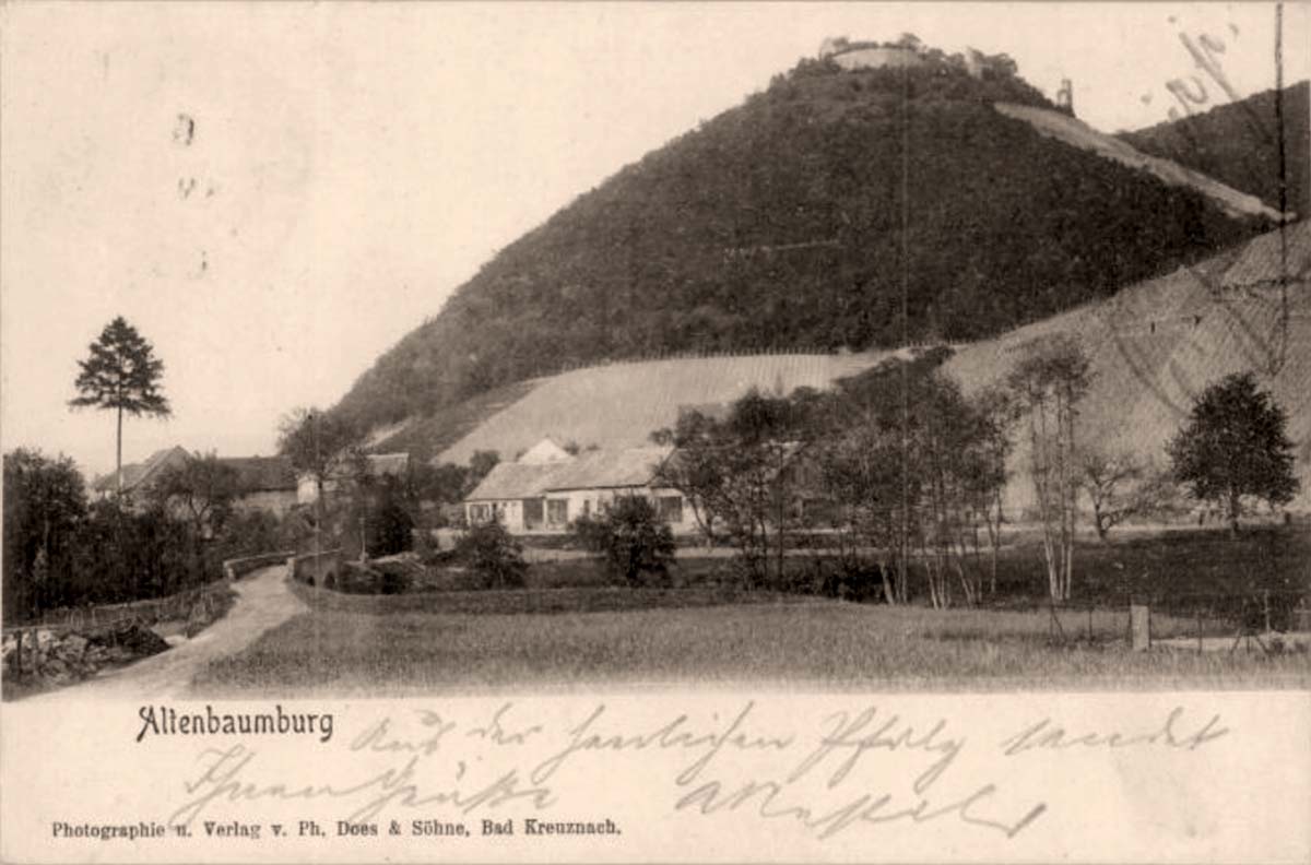 Altenbamberg. Blick auf Altenbaumburg