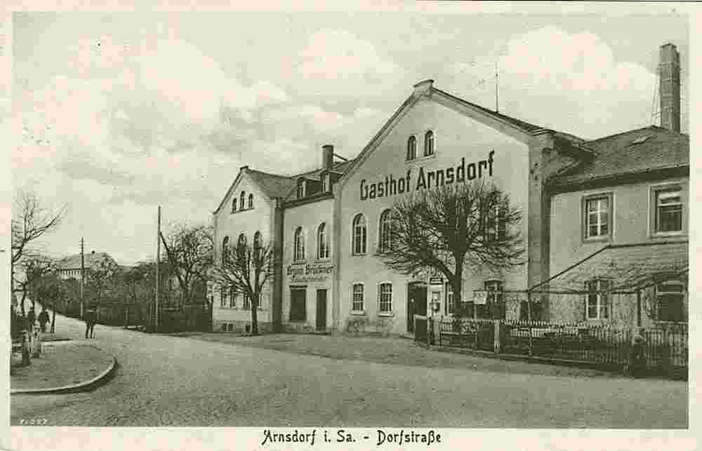 Arnsdorf. Dorfstraße, Gasthof 'Arnsdorf'