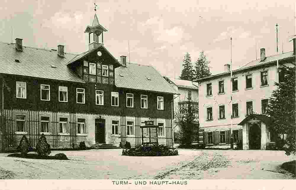 Auerbach. Turm - und Haupt - Haus, 1945