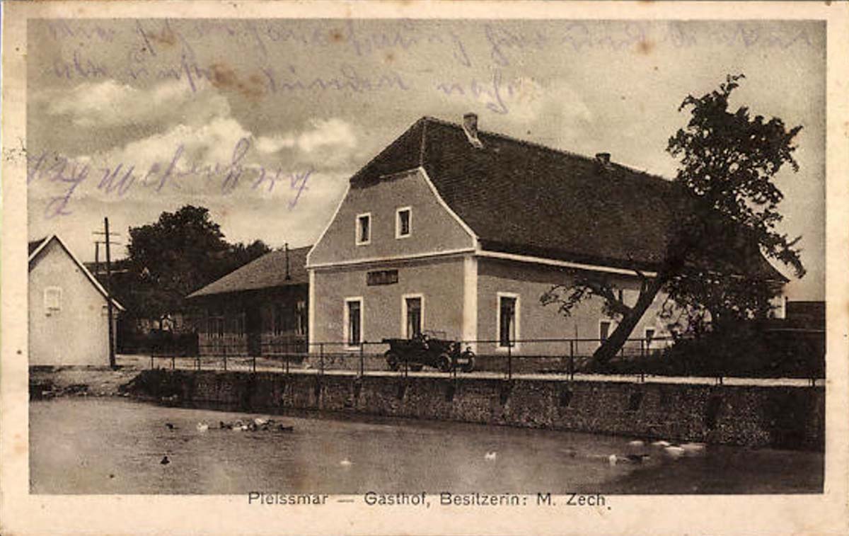 An der Poststraße. Pleismar - Gasthaus 'Zech' mit Teich, Besitzerin - M. Zech, 1929