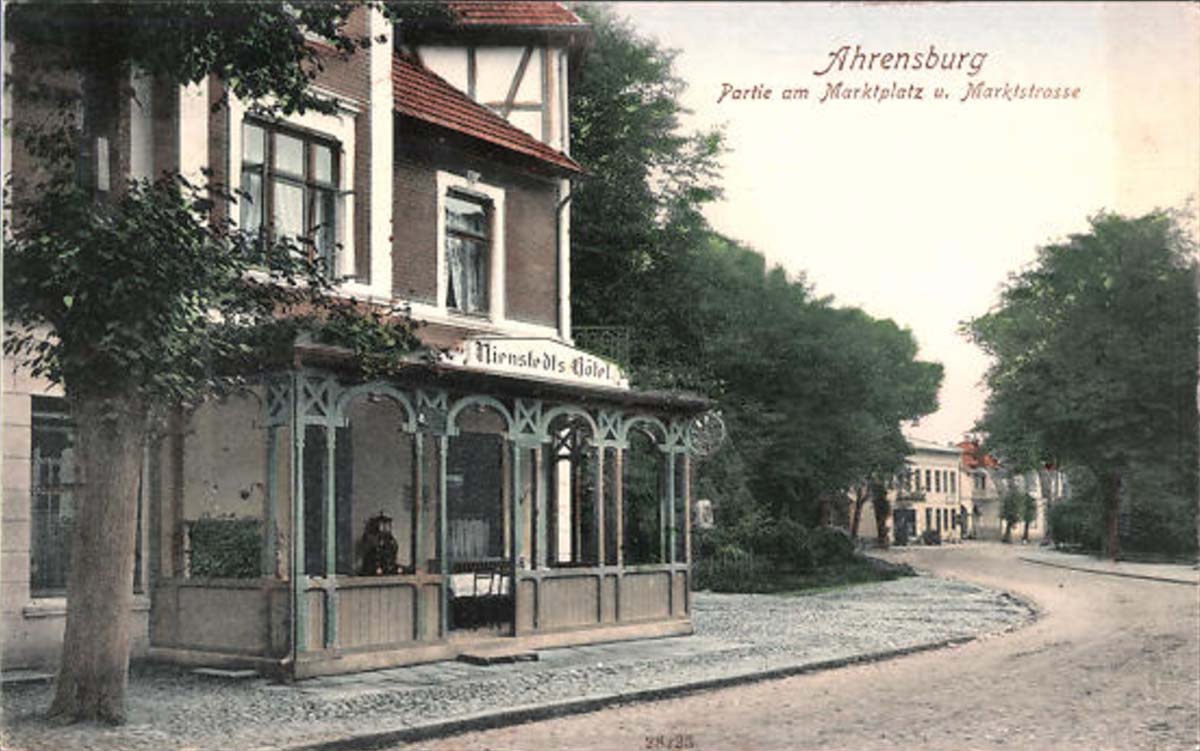 Ahrensburg. Nienstedt's Hotel am Marktplatz