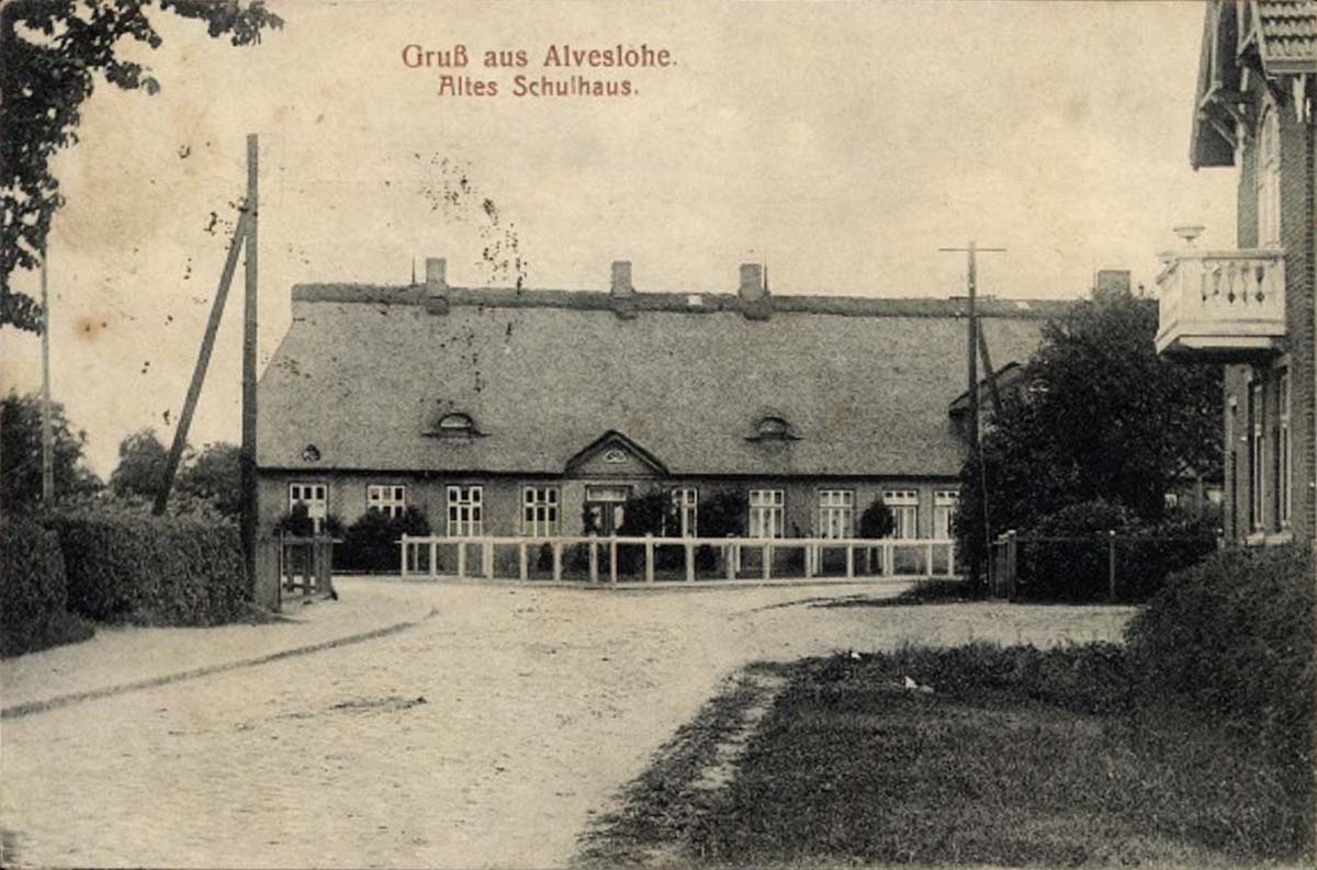 Alveslohe. Blick auf Altes Schulhaus