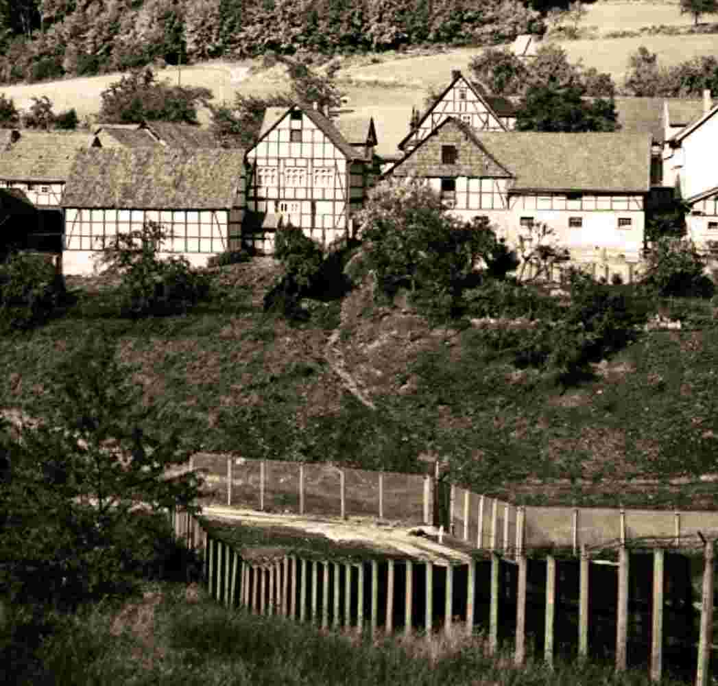 Asbach-Sickenberg. Asbach mit Grenzsperranlagen, 1982