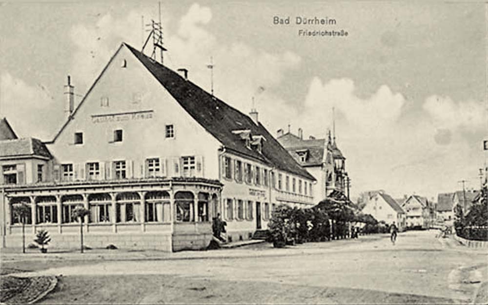 Bad Dürrheim. Friedrichstraße mit Gasthof zum Kreuz