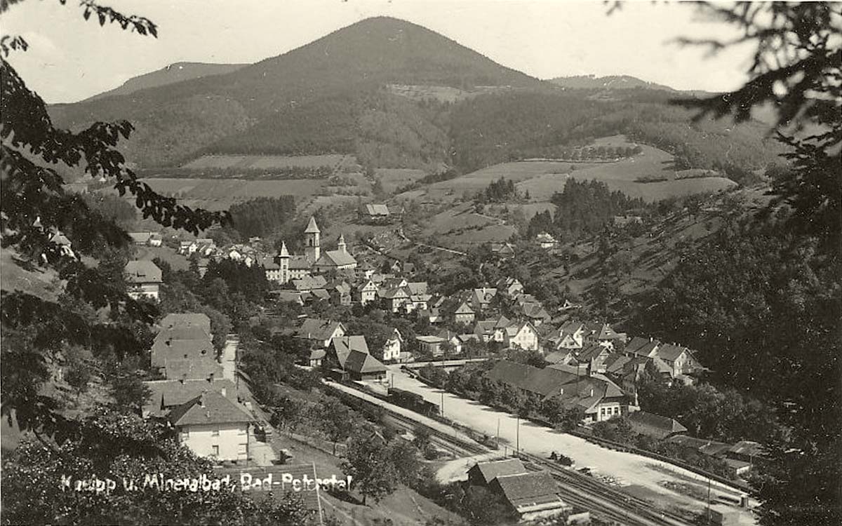 Panorama von Bad Peterstal mit Bahnhof, 1951