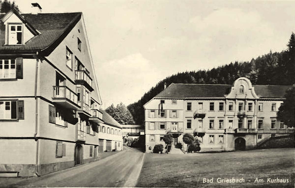 Bad Peterstal-Griesbach. Panorama von Dorfstraße und Kurhaus