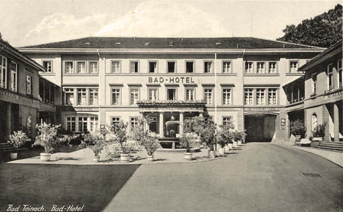Bad Teinach-Zavelstein. Hof des Bad-Hotel mit Mineralbad und Nebenhaus, 1942