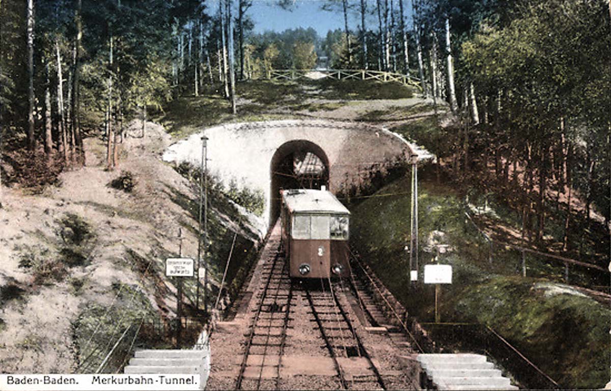 Baden-Baden. Merkurbahn-Tunnel, Einfahrt der Bergbahn