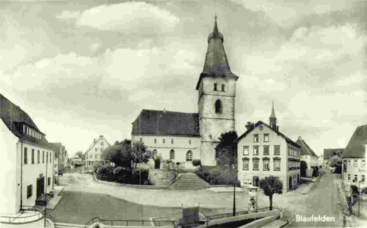Blaufelden. Kirche und Rathaus