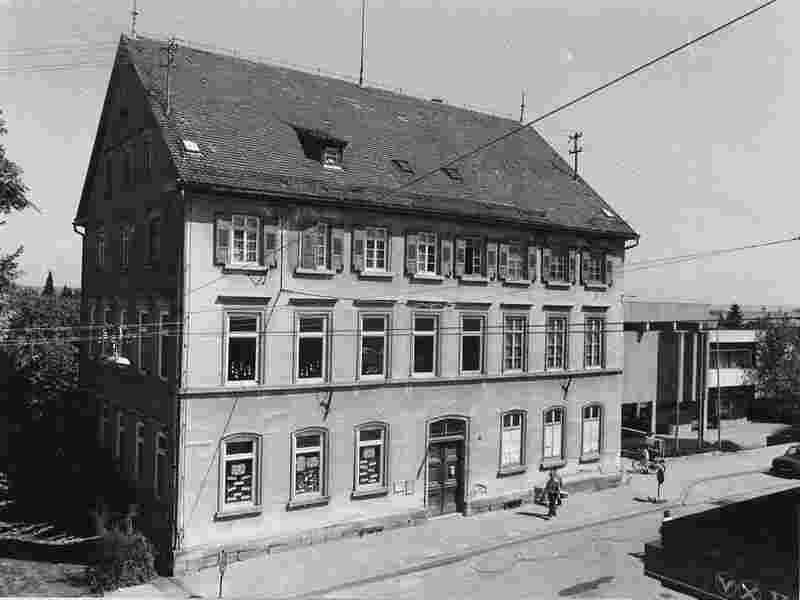 Bondorf. Alte Schule am Hindenburgstraße