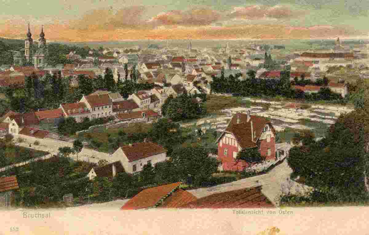 Bruchsal. Panorama der Stadt von Osten