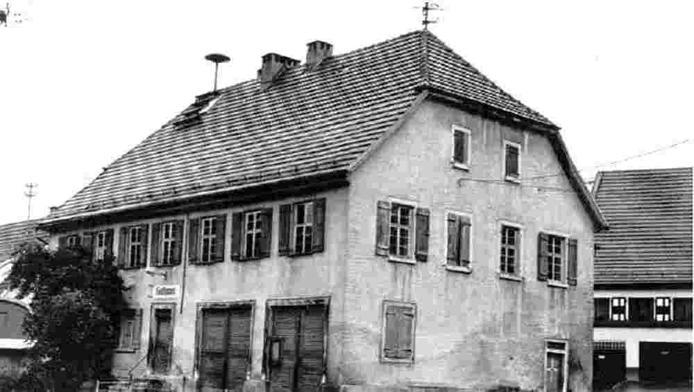 Bubsheim. Alte Schulhaus, errichtet 1830
