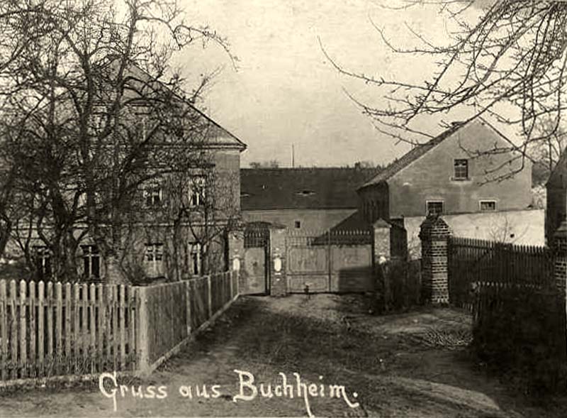 Buchheim (Ldk. Tuttlingen). Panorama von Dorf Gebäude
