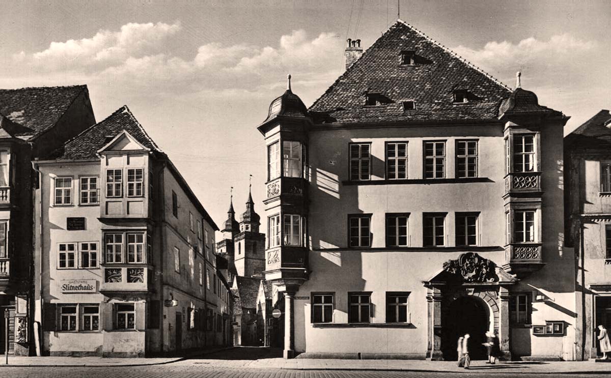 Bayreuth. Brautgasse mit Altes Rathaus und Gaststätte