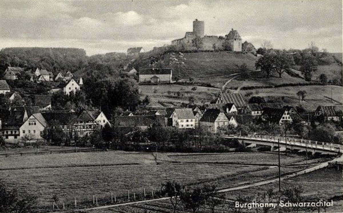 Burgthann. Panorama von Burgthann mit Brücke