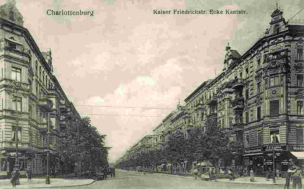 Berlin - Charlottenburg. Kaiser Friedrich Straße, Ecke Kant Straße