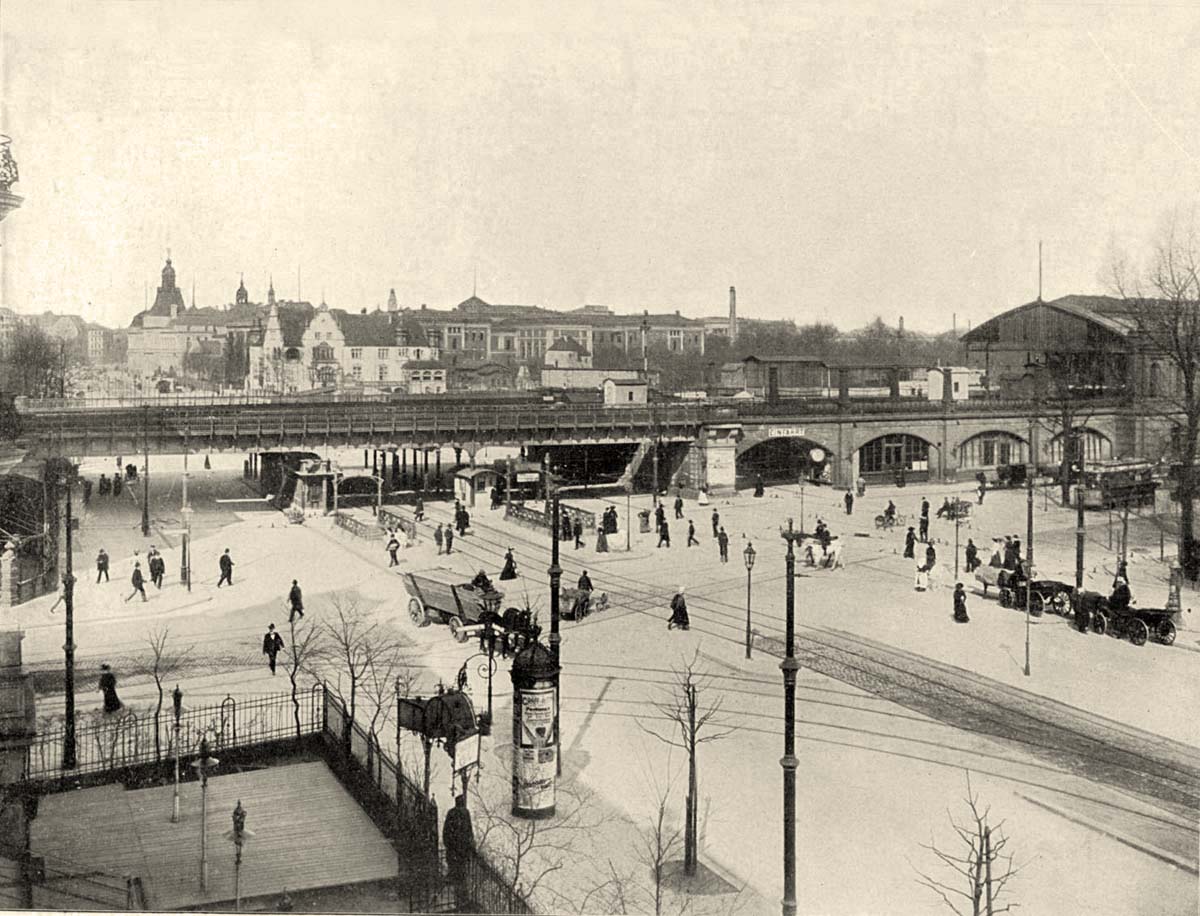 Berlin. Hochbahn und Bahnhof