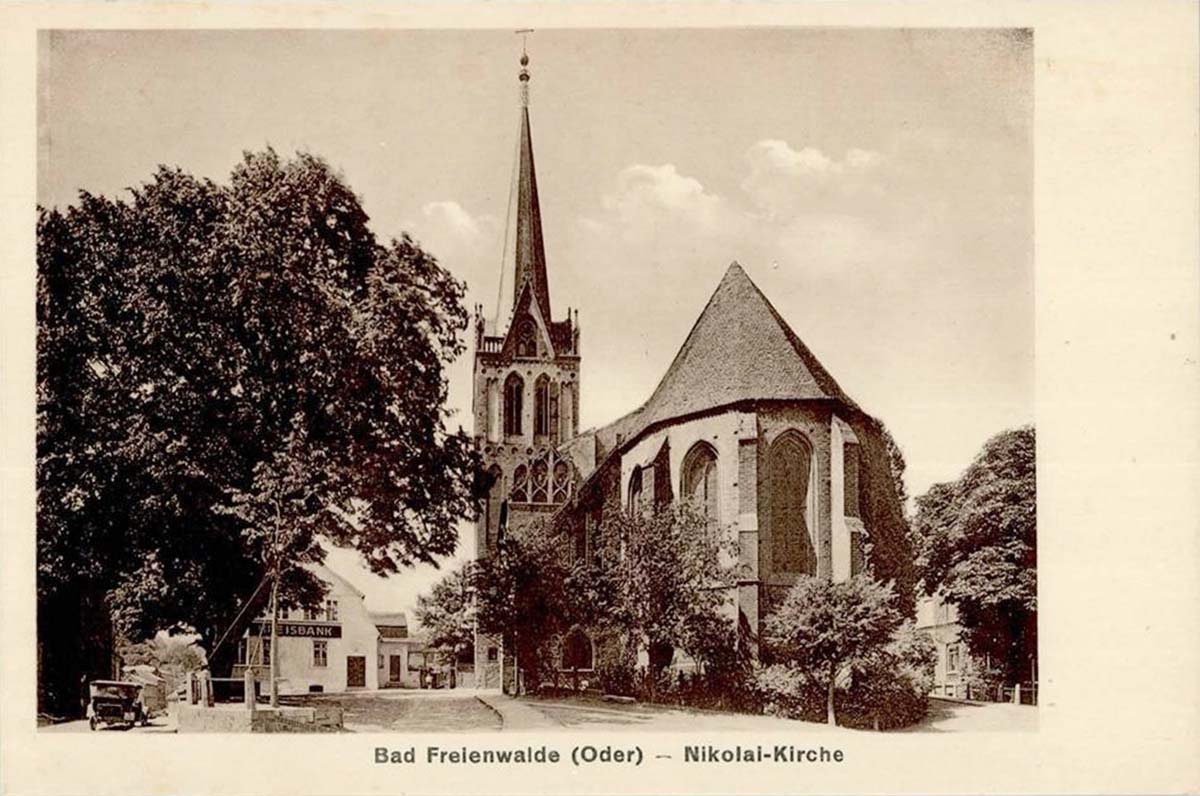Bad Freienwalde (Oder). Kreisbank und Nikolai Kirche