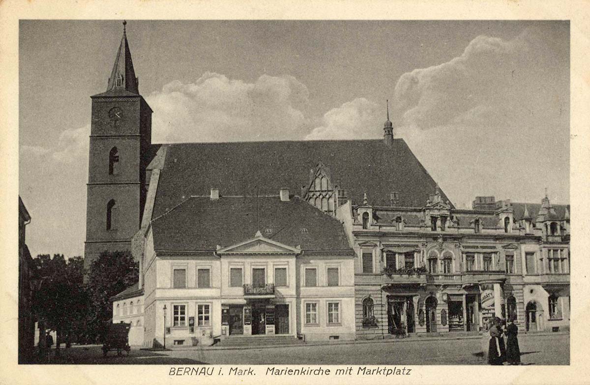 Bernau bei Berlin. Marienkirche mit Marktplatz, 1922