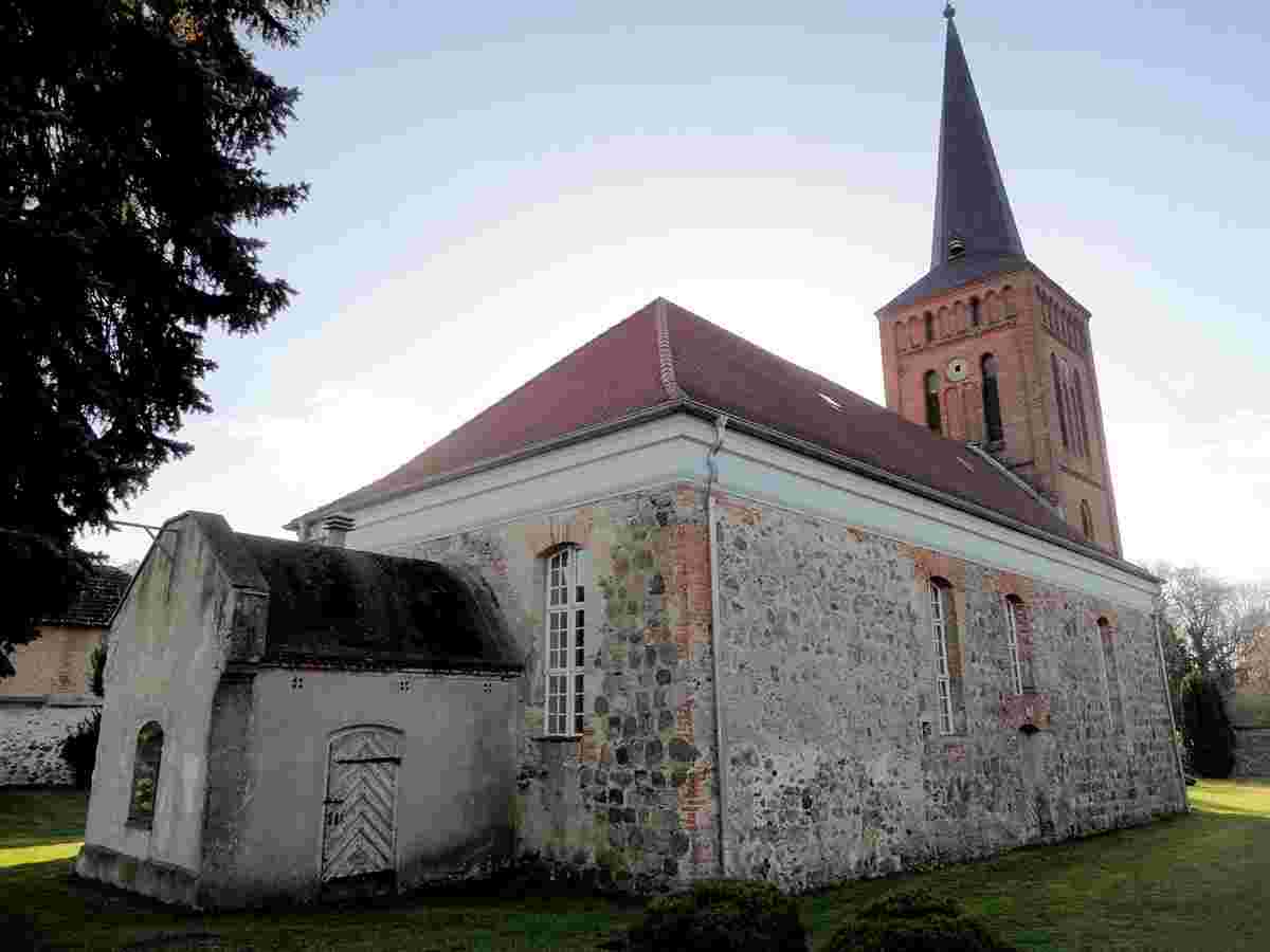 Breydin. Trampe - Dorfkirche
