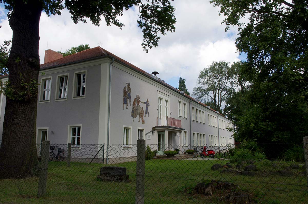 Briesen (Spreewald). Schule, denkmalgeschützt