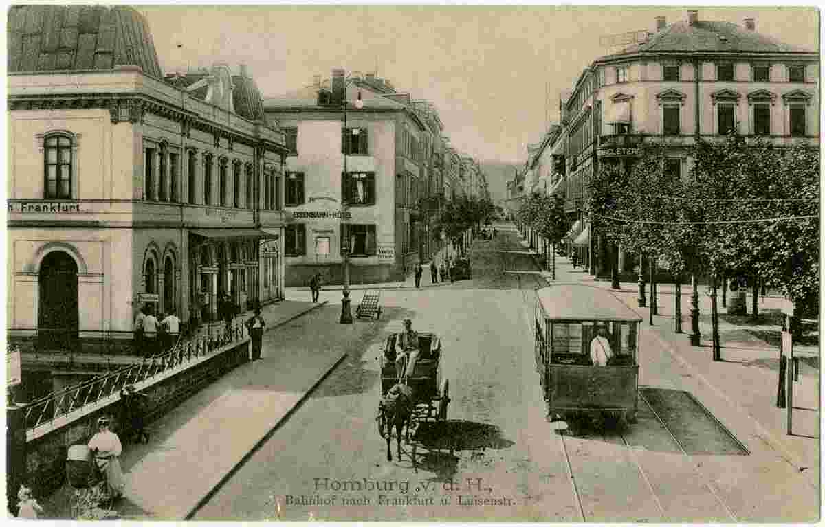 Bad Homburg. Alter Bahnhof (links) und Louis-Straße mit der Straßenbahn, um 1900