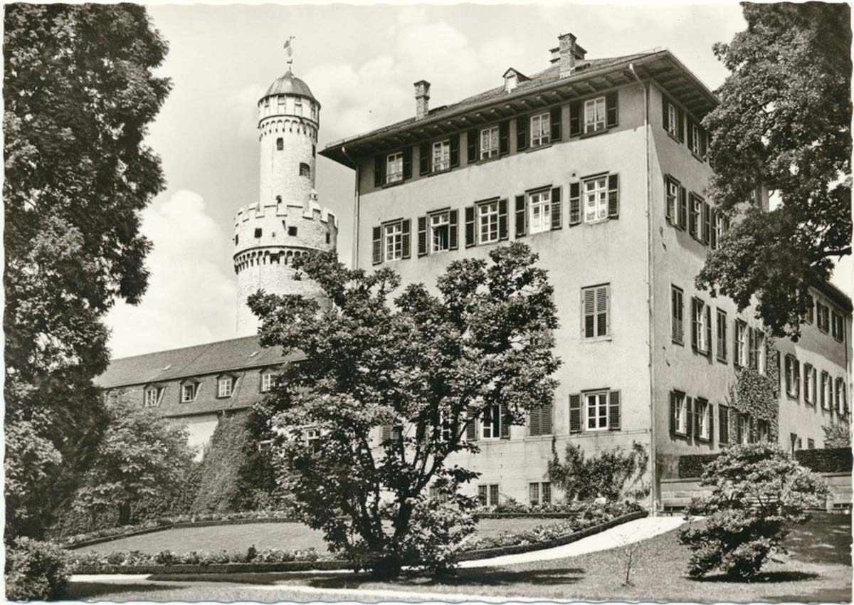 Bad Homburg vor der Höhe. Schloss mit Turm, Park