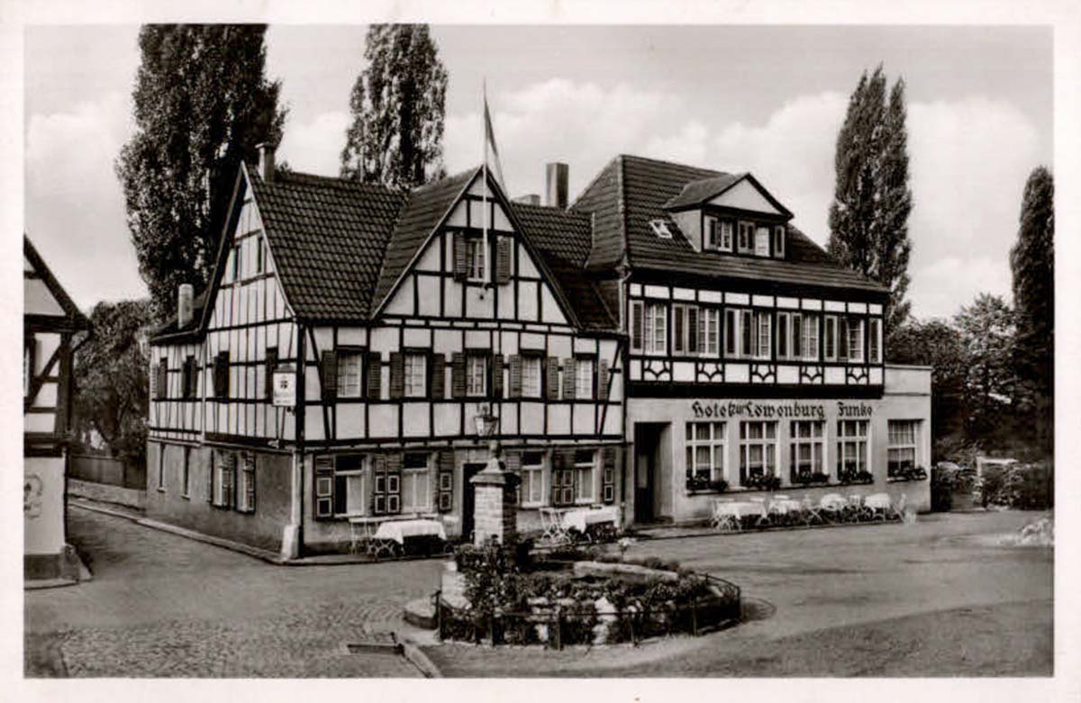 Bad Honnef. Rhöndorf - Hotel zur Löwenburg