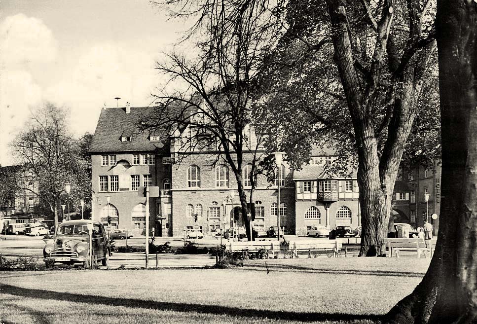 Bergisch Gladbach. Rathaus und Marktplatz, um 1950