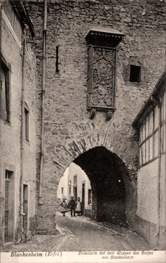 Hirtenturm mit dem Blason des Grafen von Blankenheim