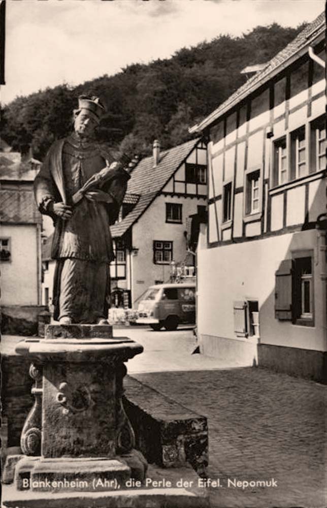 Blankenheim (Ahr). Statue von St Johann Nepomuk