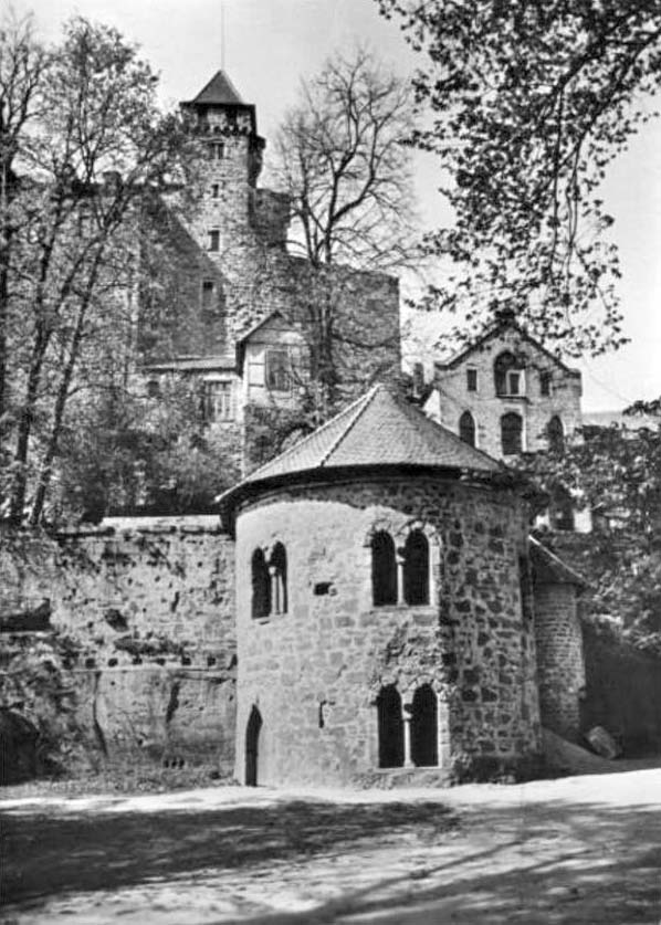 Bad Bergzabern. Ritterburg Berwartstein, um 1965