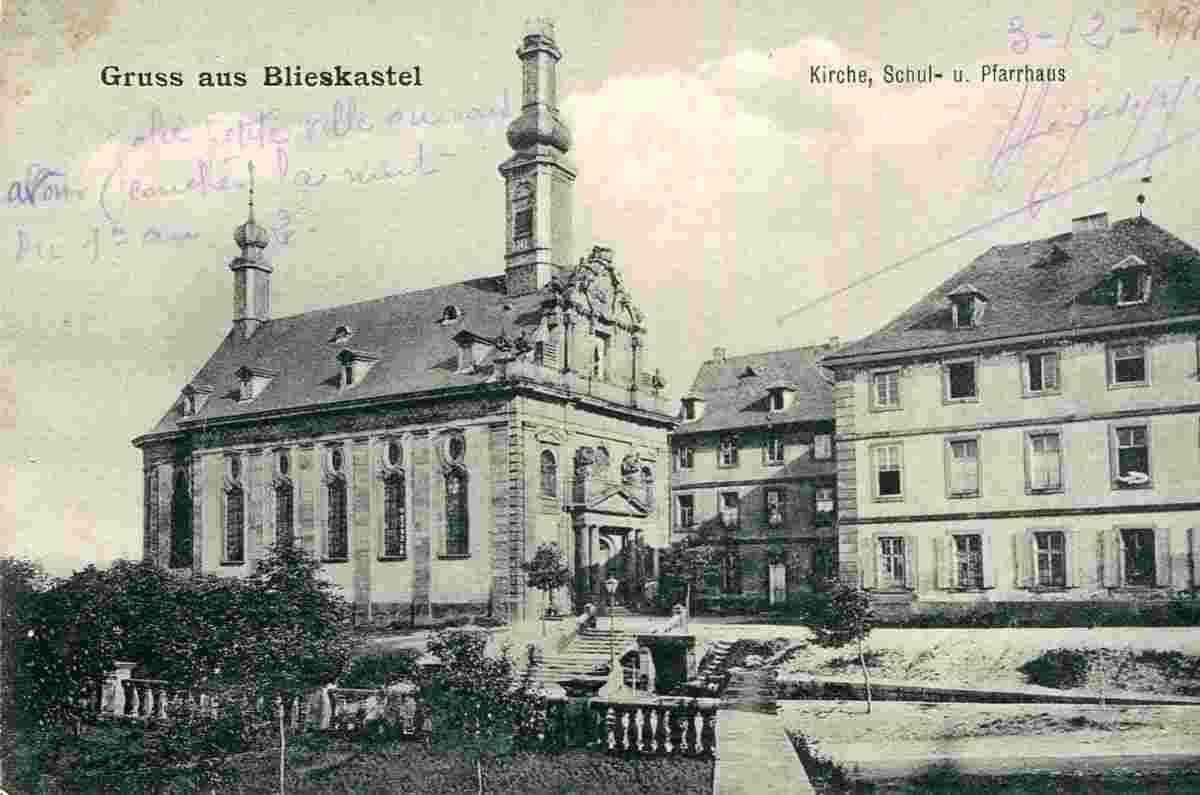 Blieskastel. Katholisches Kirche, Schule und Pfarrhaus