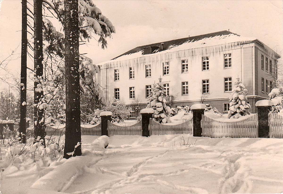 Breitenbrunn (Erzgebirgs). Antonshöhe - Sanatorium, Klinik, Winter