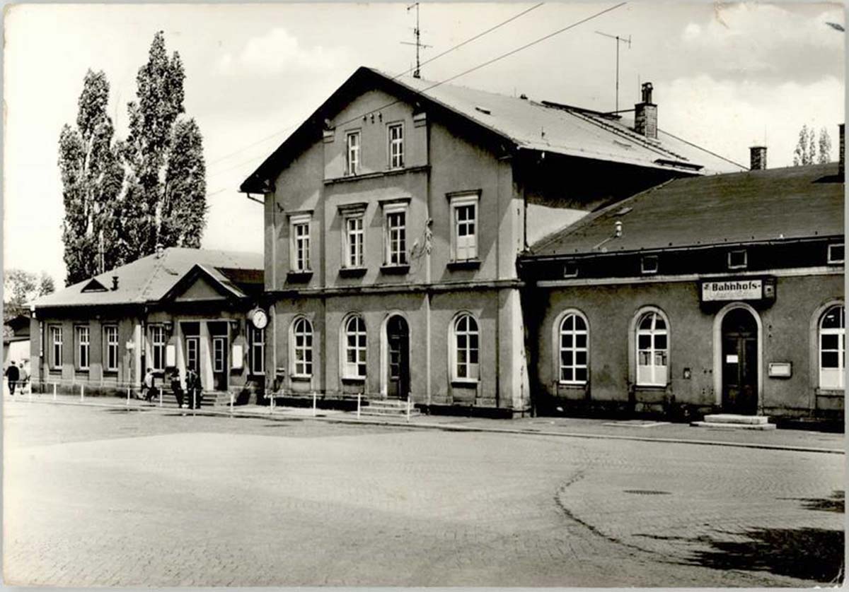 Burgstädt. Bahnhof und Bahnhof's Gasthaus