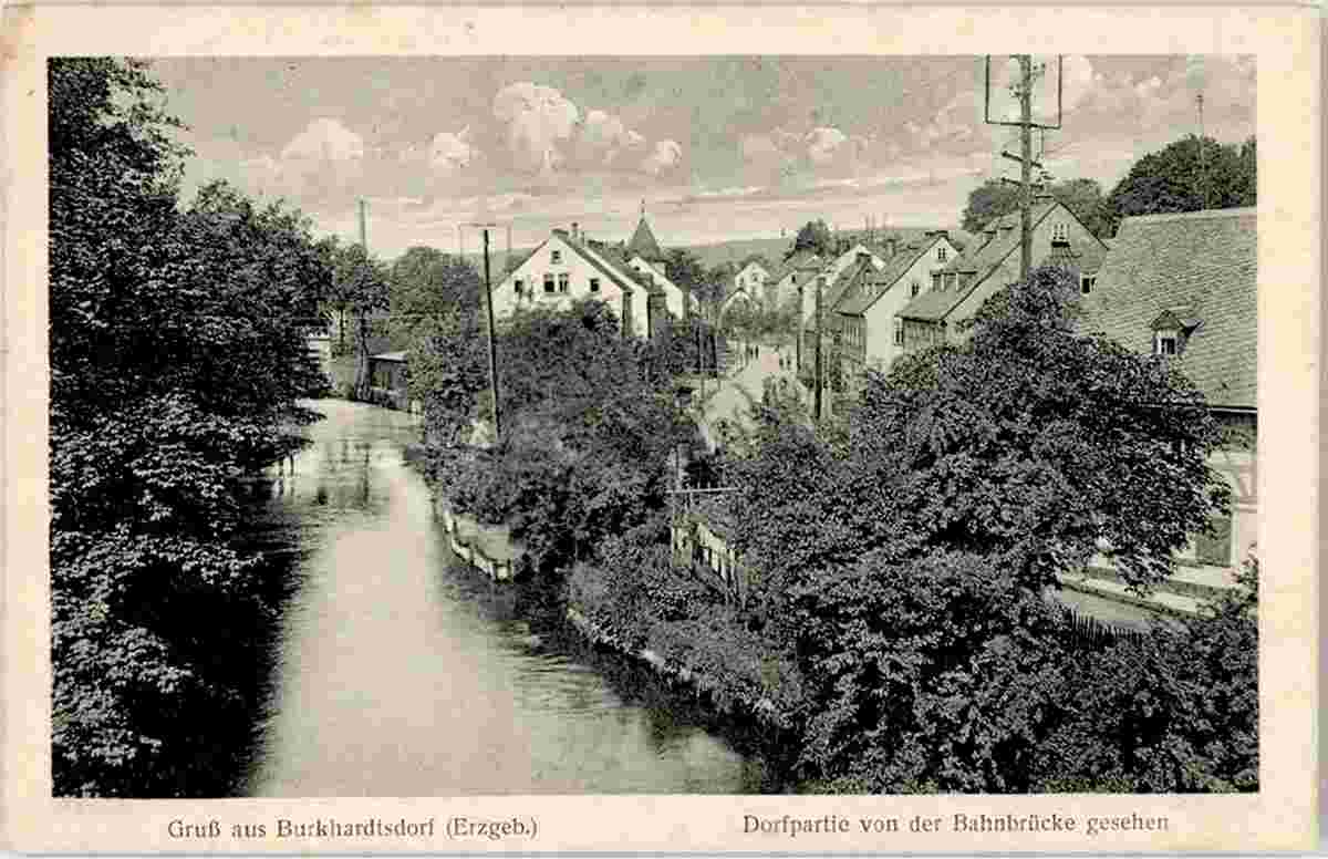 Burkhardtsdorf. Blick auf Dorf von der Bahnbrücke, 1950