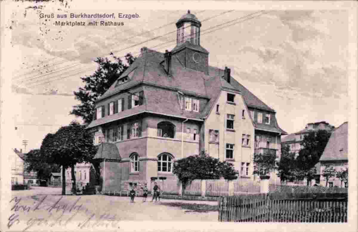 Burkhardtsdorf. Marktplatz mit Rathaus, 1930