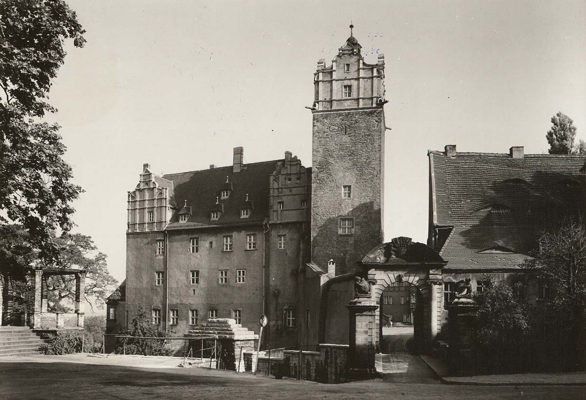 Bernburg (Saale). Schloß Bernburg, Altes Haus, 1966