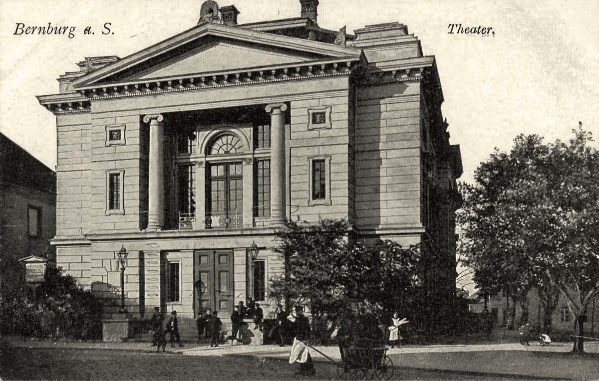 Bernburg (Saale). Theater
