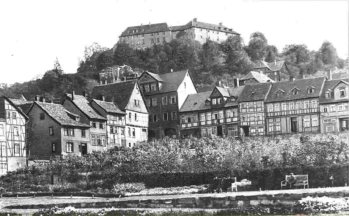 Blankenburg. Ortsansicht mit Schloß von Nordosten, vor 1945