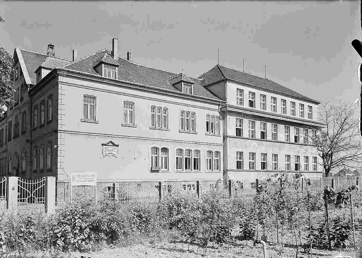 Coswig. Brockwitz - Dresdner Straße, Schule, 1956
