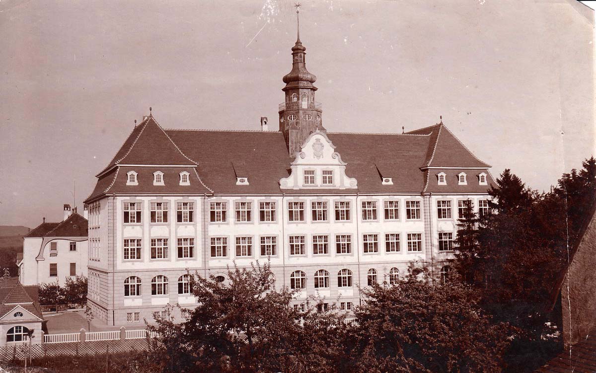 Donaueschingen. Heinrich-Feurstein-Schule, erbaut 1909