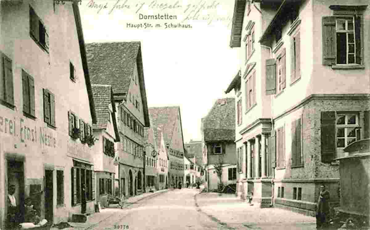 Dornstetten. Hauptstraße mit Schulhaus