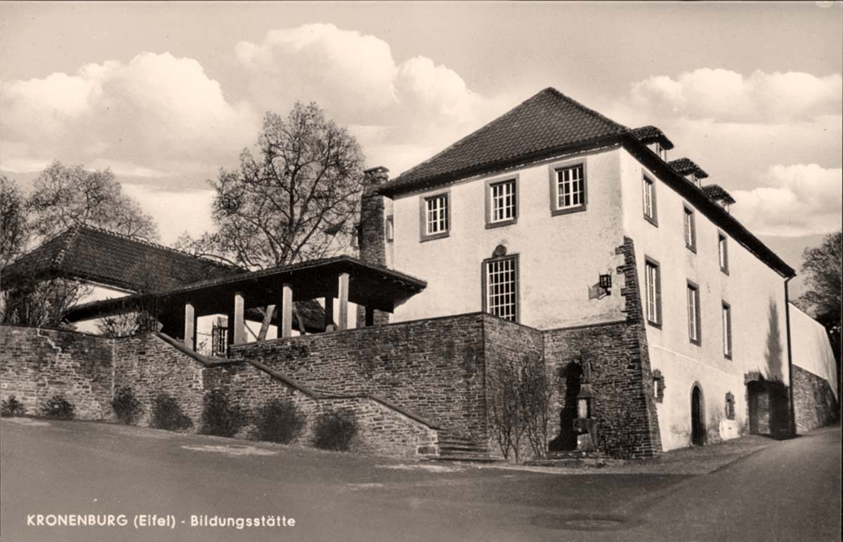 Dahlem (Euskirchen). Kronenburg - Bildungsstätte, 1964