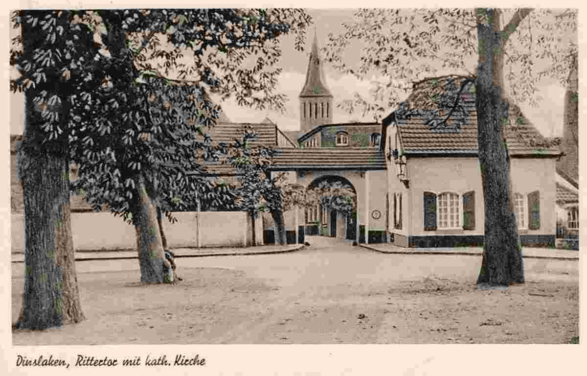 Dinslaken. Rittertor mit katholische Kirche, 1958