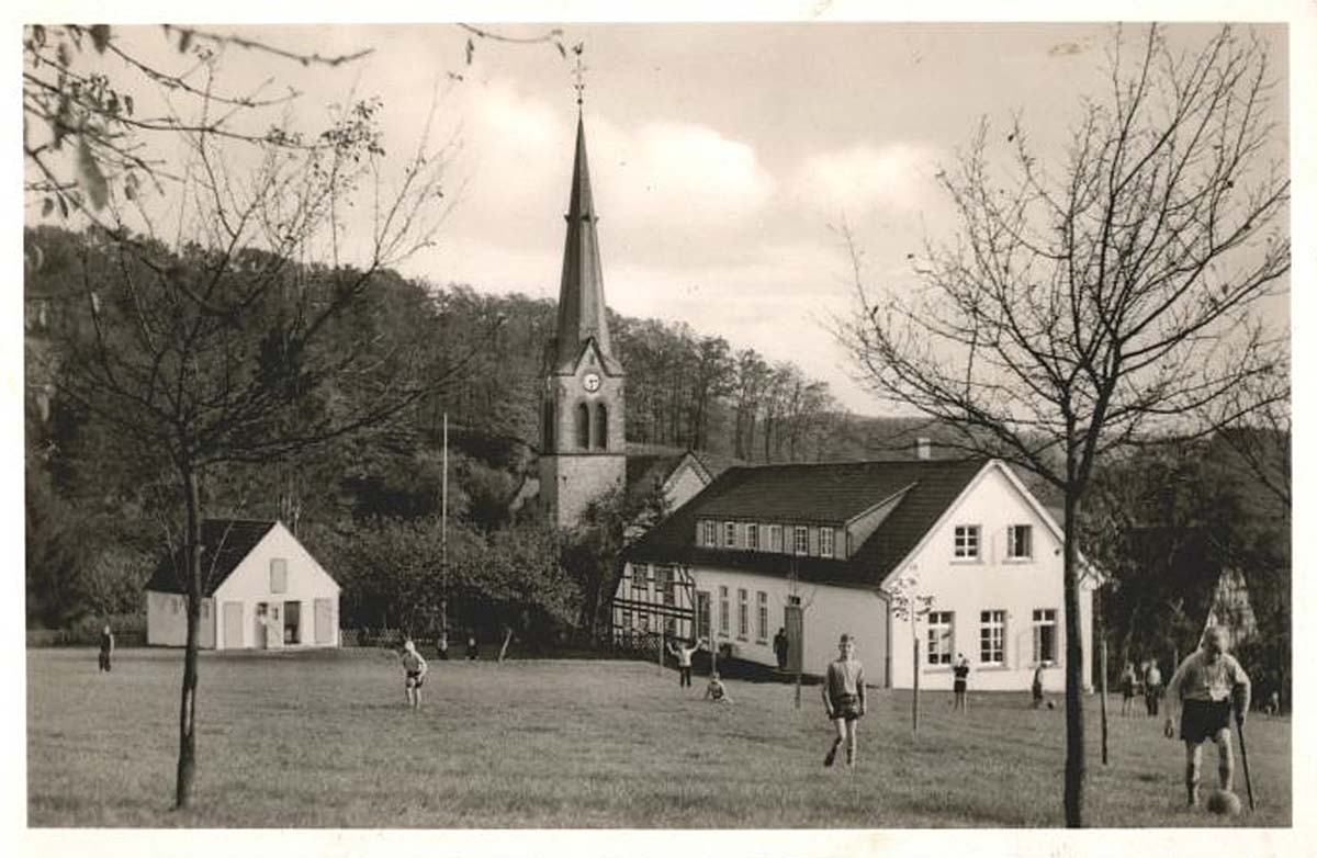 Dörentrup. Hillentrup - Kirche und Landschulheim, 1938