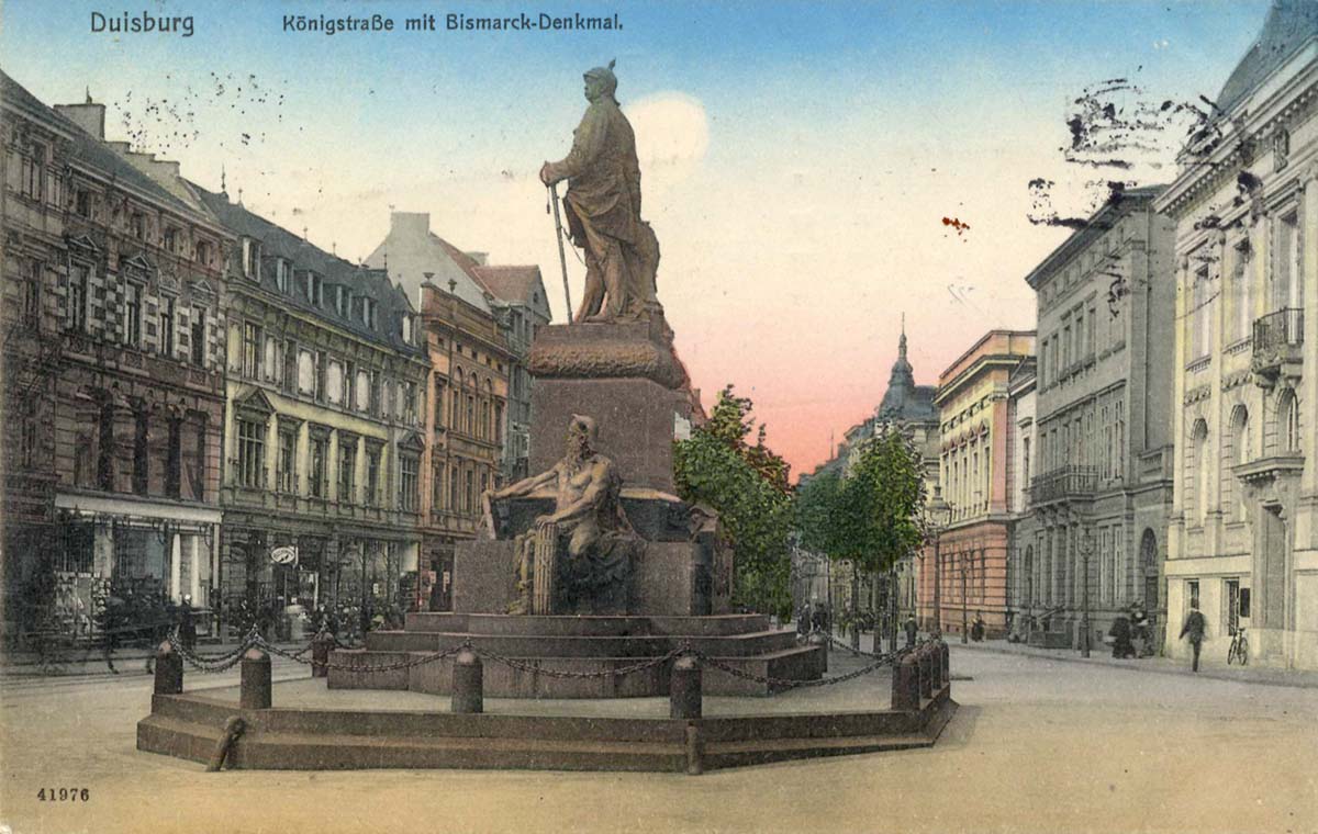 Duisburg. Königstraße mit Bismarckdenkmal, 1915