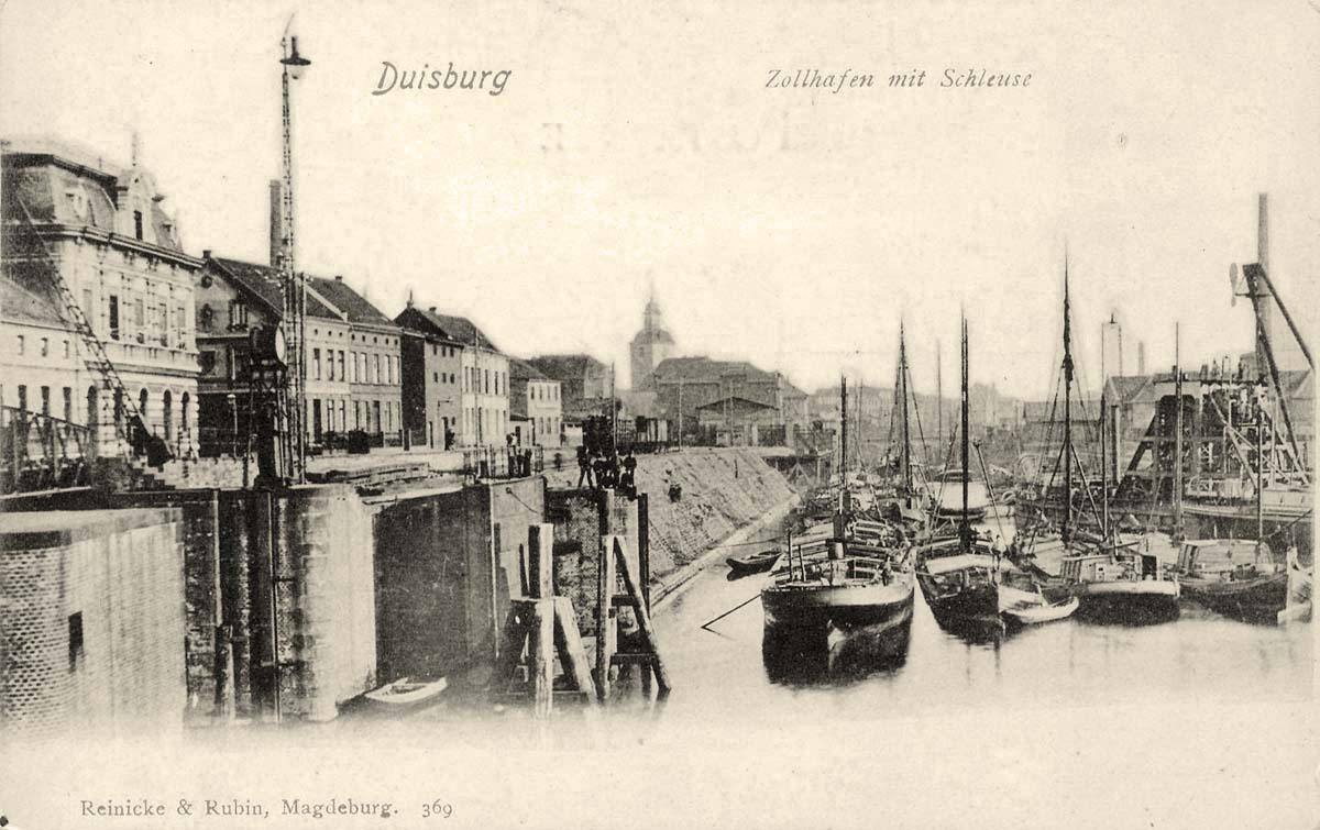 Duisburg. Zollhafen mit Schleuse