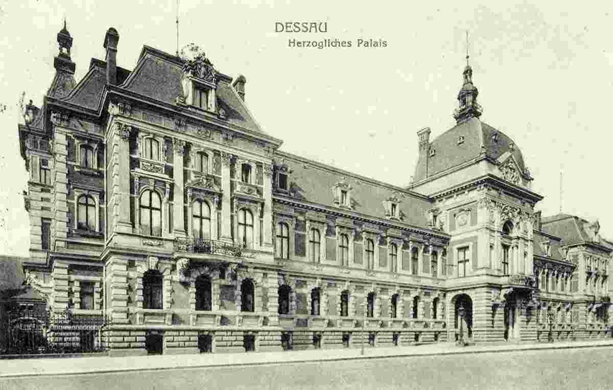 Dessau. Herzogliches Palais, 1921